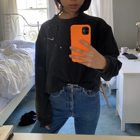 Vintage Nike Cropped Crewneck - Picture 2 of 5